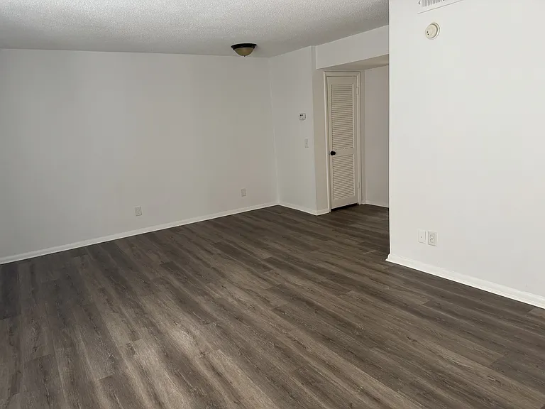 834C Beacon Pkwy E #C — Photo 5