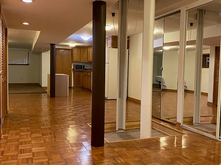 3427 S Emerald Ave #G — Photo 2