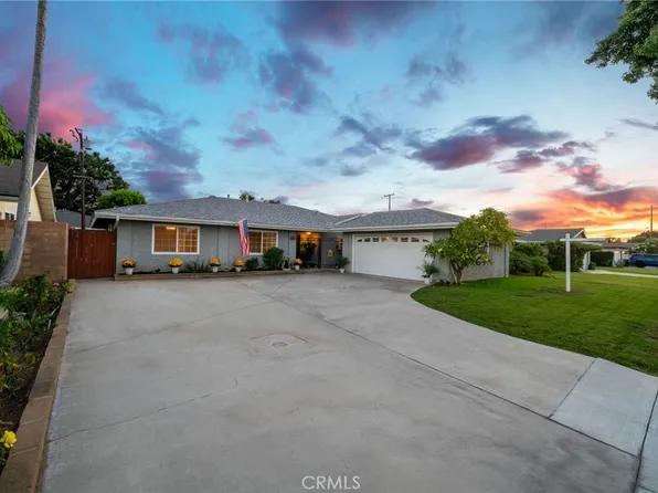 1024 E Tularosa Ave, Orange, CA 92866