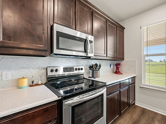 4th image of 120 Croft Ct