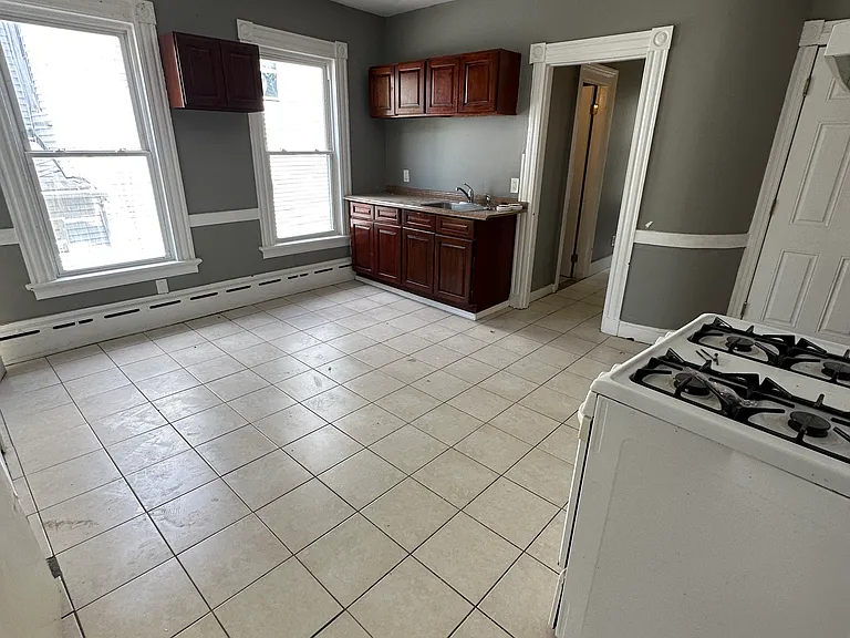1225 Bank St #1 — Photo 17