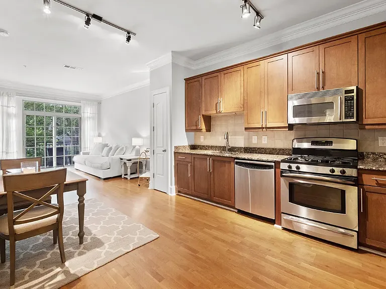 1055 Piedmont Ave NE #205 — Photo 12