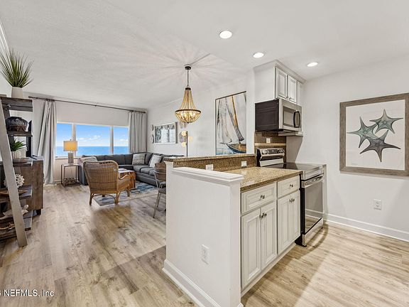 3rd image of 241 SANDCASTLES Court