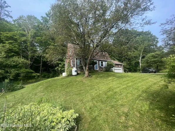 31 Flintlock Way, Argyle, NY 12809