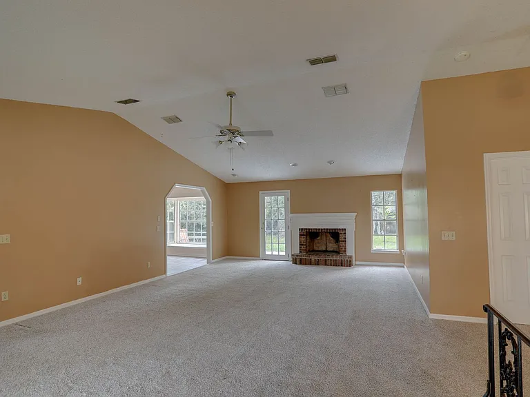 5212 Abelia Dr — Photo 4