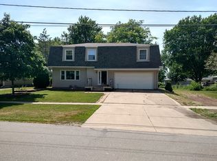 605 10th St, Dallas Center, IA 50063