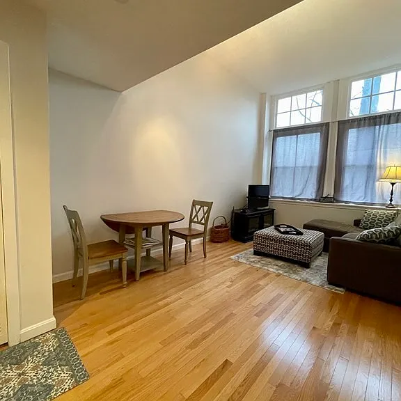 51 Pettee St #23 — Photo 4