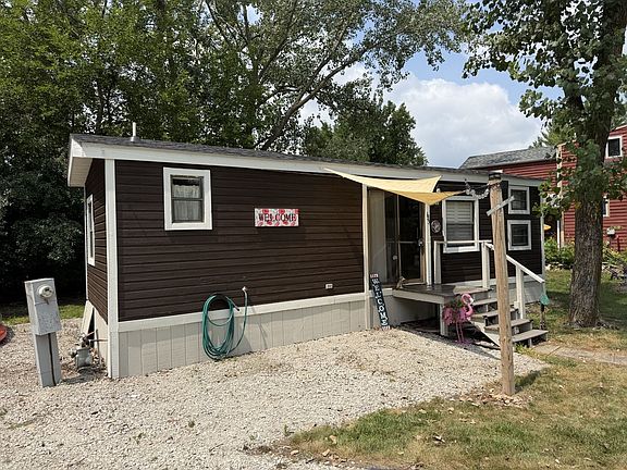 2nd image of 135 Little Musky Cir