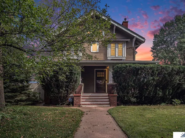 4810 California St, Omaha, NE 68132