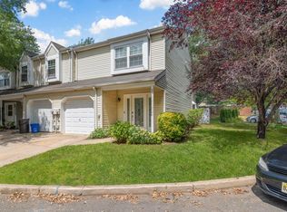 66 Bramble Ln, Matawan, NJ 07747