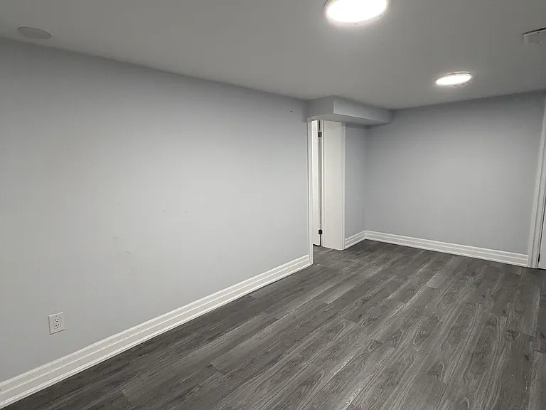 46 Dell Park Ave #1 — Photo 2