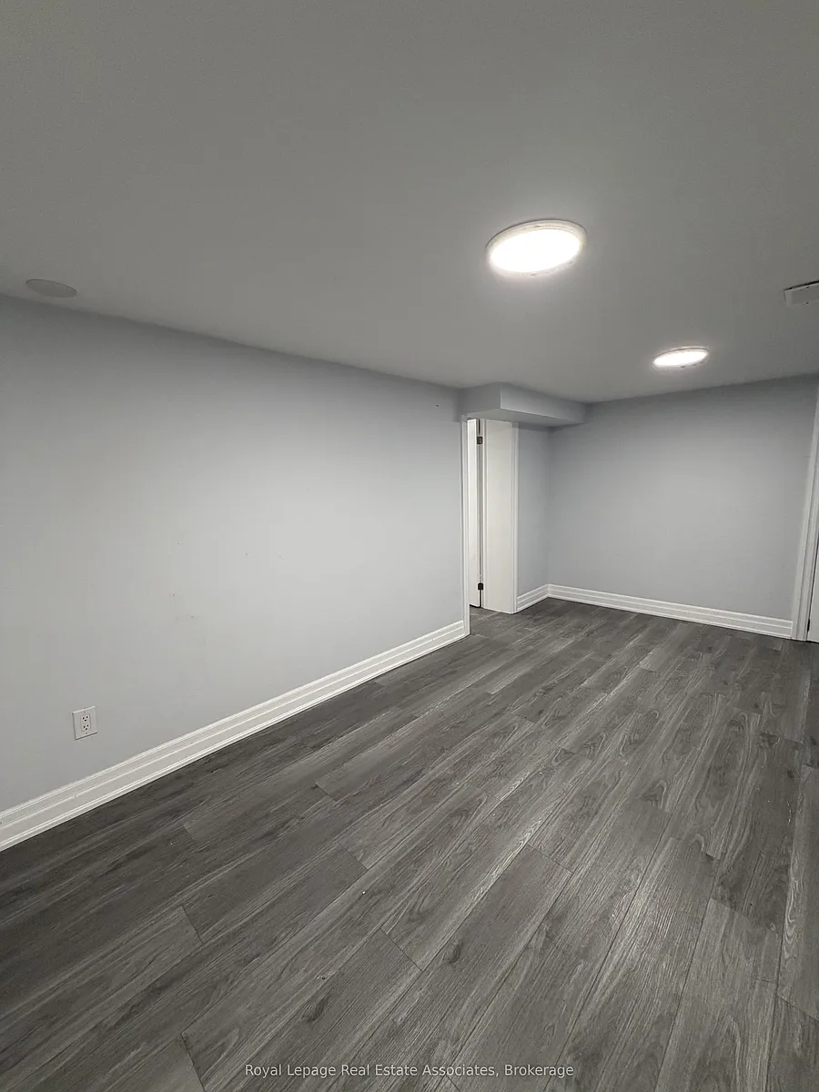 Building Photo - 46 Dell Park Ave #1