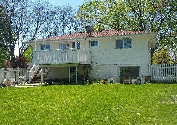 2nd image of 1335 Fairlane Dr
