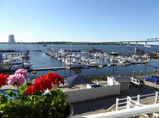 700 Shore Dr UNIT 1006, Fall River, MA 02721