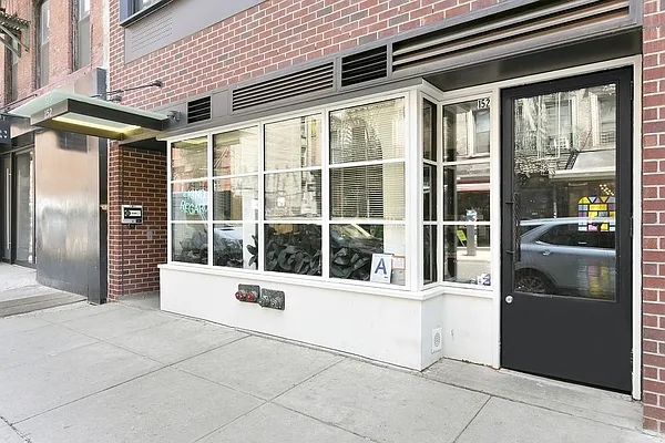 Rented by REAL New York | media 17