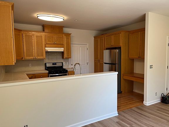 2nd image of 134 La Cuesta Dr