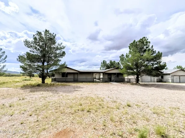 8050 E Dunn Ln, Pearce, AZ 85625