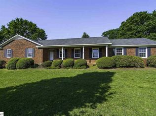 103 Deerwood Cir, Simpsonville, SC 29681