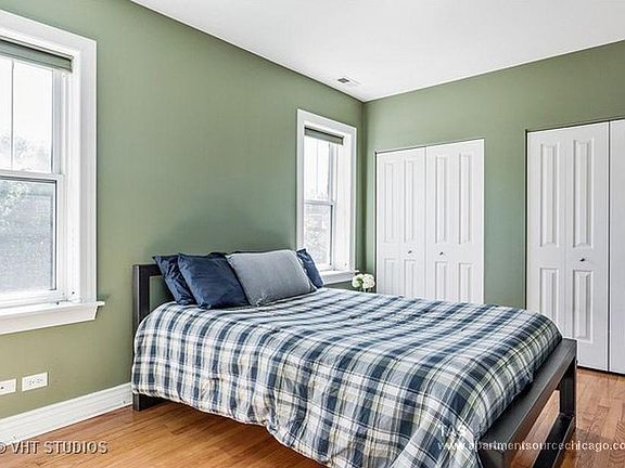 4th image of 4863 N Hermitage Ave APT 3E