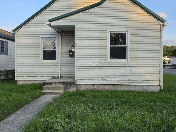 1629 Lavalette Ave, Elkins, WV 26241