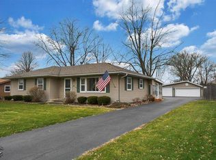 800 Maryknoll Dr, Lockport, IL 60441