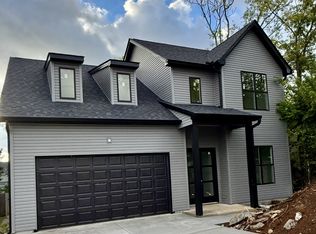 1609 21st Ave N, Nashville, TN 37208