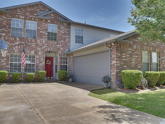 3rd image of 3404 Ashwood Ln