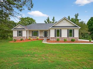 328 Advent Dr, Winder, GA 30680