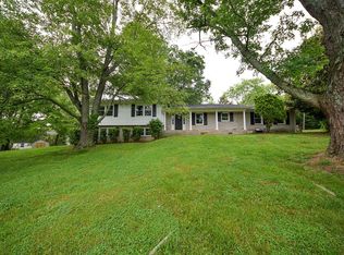 2240 Edgewater Dr NW, Cleveland, TN 37311
