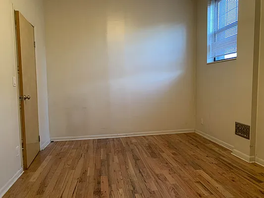 Rented by Rentiko Inc | media 35