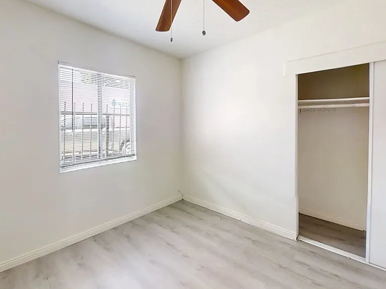 3348 Santa Fe Ave — Photo 14