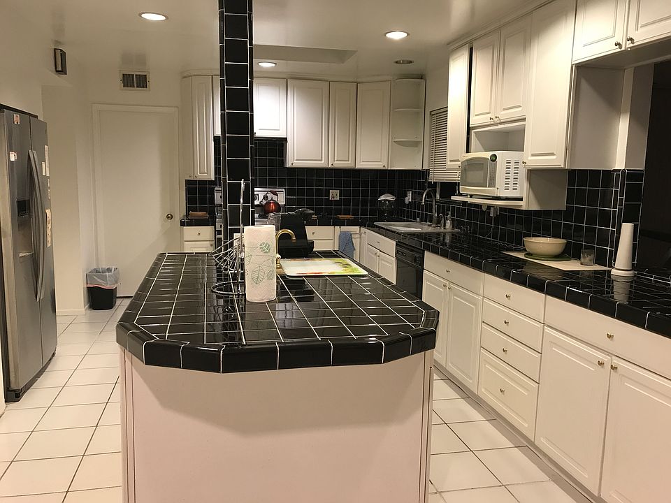 2nd image of 19417 Pricetown Ave