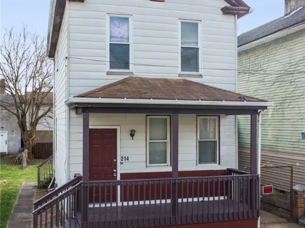 214 S 7th St, Jeannette, PA 15644