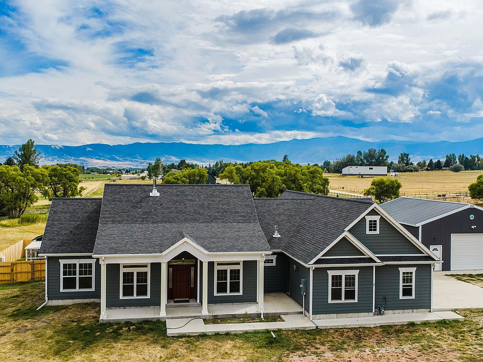1st image of 2 Bond Ln