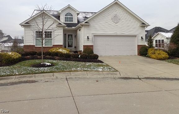 4th image of 18445 Bunker Hill Dr