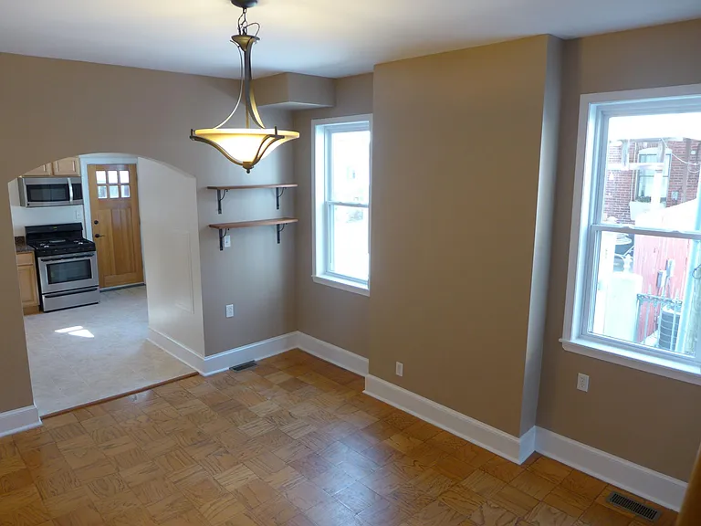 1500 Webster St — Photo 7