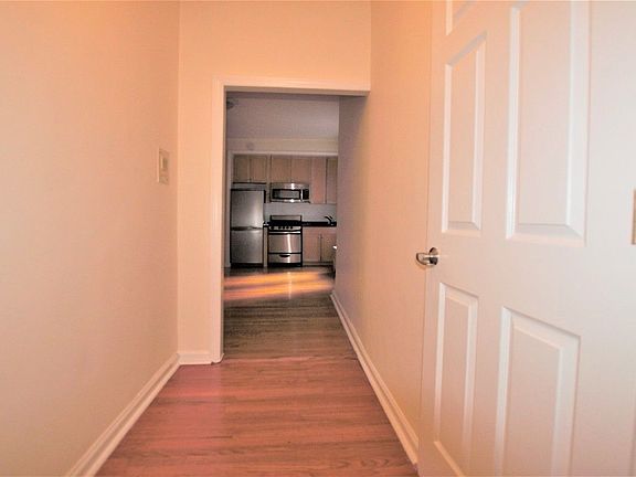 3rd image of 117 W 13th St APT 36