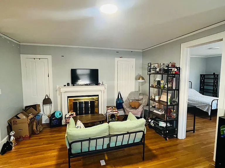 318 State St — Photo 24