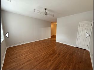 3203 S Racine Ave #1F, Chicago, IL 60608