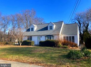 20 Rose Cir, Newark, DE 19711