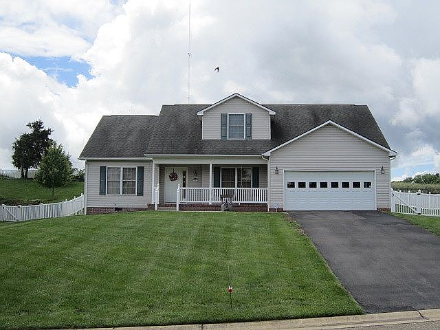1st image of 1841 Glanzer Ct