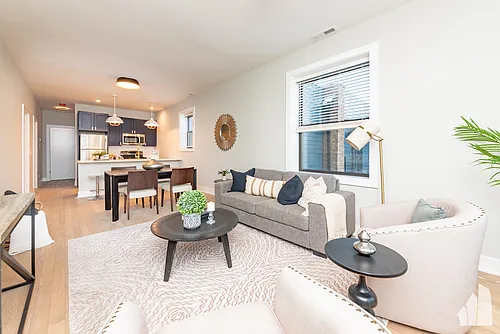 4409 W Montrose Ave #3B Photo 1 4409 W Montrose Ave #3B Photo 1