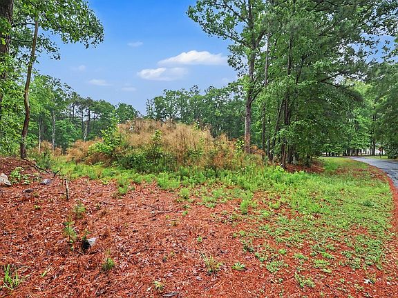 4th image of 2116 Forest Ridge Pl #16