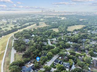 912 Northwood Rd, Fort Worth, TX 76107