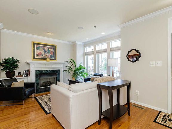 3rd image of 208 Pullman Pl #5