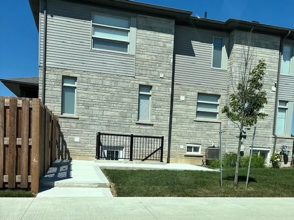 72 Summersides Blvd S #Basement, Pelham, ON L0S 1E6