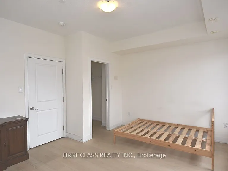 88 William Duncan Rd — Photo 16