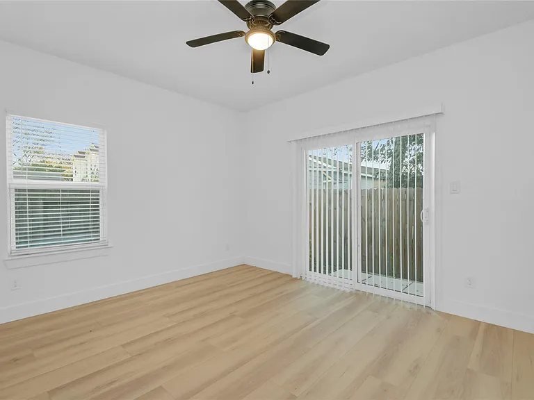 8410 Sunnyhill St — Photo 19