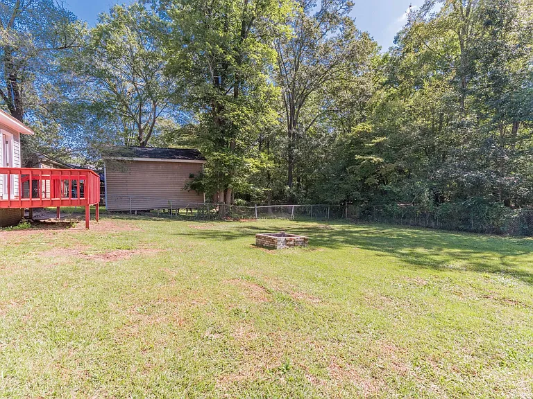 108 Dutch Dr — Photo 41