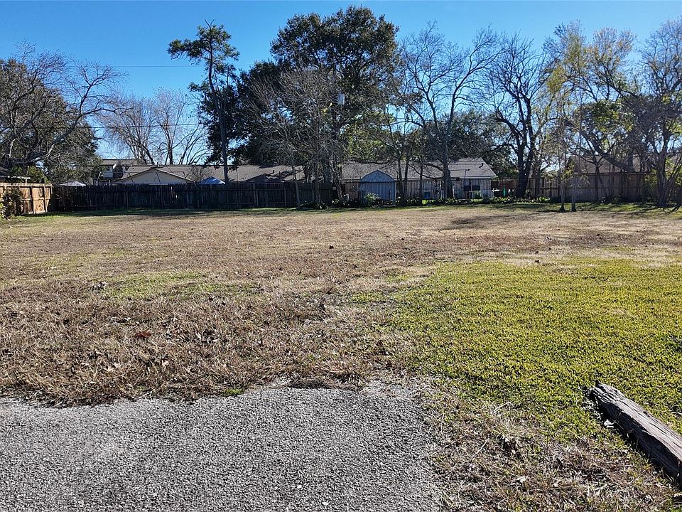 1st image of 3410 Trelawney Dr